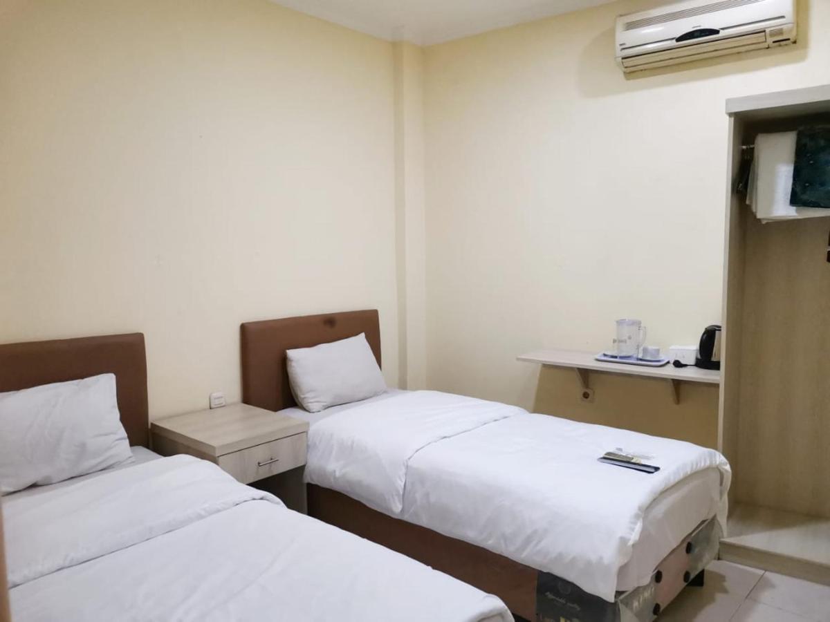 นูซานตารา อินดะฮ์ โฮเต็ล ชาเรียะฮ์ Hotel จาการ์ตา ภายนอก รูปภาพ